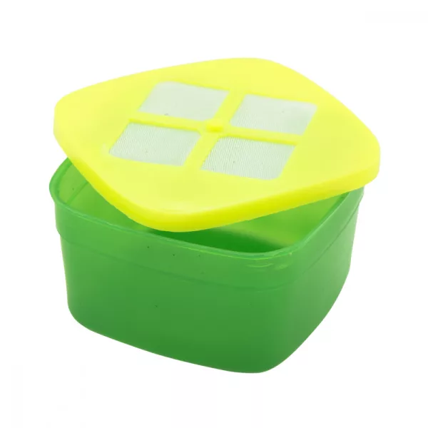 Mriežkovaná krabička na kostné červy Kocka