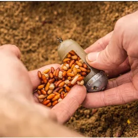   Guru Window Feeder M okienkový košík 50+60gr - Vymeniteľná záťaž