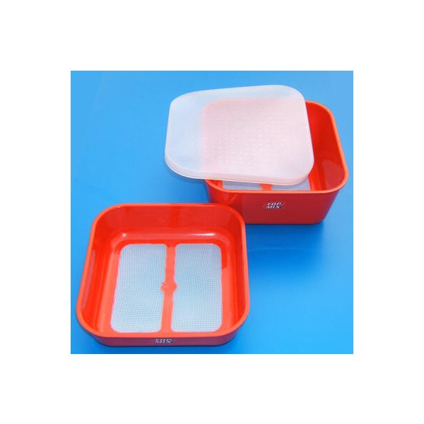 TOP MIX Krabička na nástrahy so sitovým dnom, 1/2L